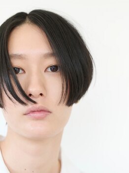 ネオフィリア 四谷店(NEO PHILIA)の写真/経験豊富なスタイリストだから出来る“ダメージレス”でナチュラルな縮毛矯正。格段に違う質感を実感◎