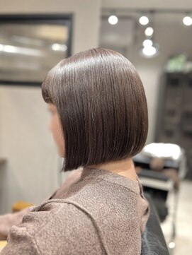 タルテヘア 日吉(talute hair) 前下がりボブ
