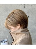 小顔見せも◎上品マッシュショート