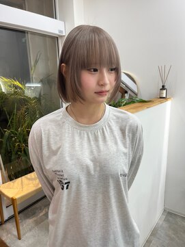 ミルクティーグレージュ