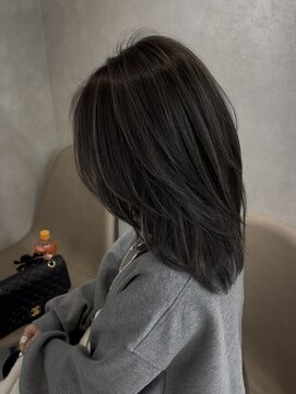 ジゼル 小倉(GiseL) コントラストハイライト/レイヤーカット/グレージュ