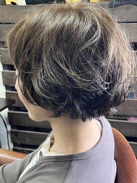 ネスト ヘアーデザイン(NEST hair design) 緑系とメロウアッシュのボブ