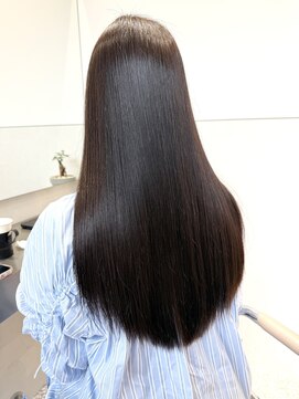 キュア 池袋(CURE) 5トーン地毛風ナチュラルブラウン×髪質改善 #050