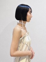 ヘアーアイストゥーレ(HAIR ICI TRE) ボブ ミニボブ 切りっぱなし 漆黒カラー 黒髪 夏ヘア