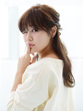 アース 新松戸店(HAIR&MAKE EARTH) 簡単ハーフアップアレンジ【EARTH新松戸店】