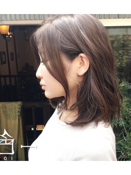 ロイ プラスアティック(roi +attic) 谷町6丁目美容室◆異空間美容室roi◇