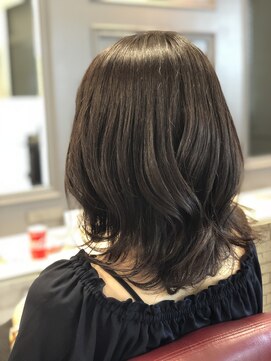 リベルテ(Liberte) ミディアムボブ×グレージュ