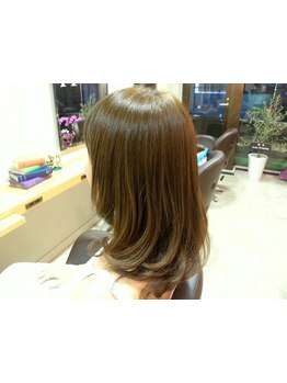 季節や年齢ごとの髪のお悩みも解決！丁寧なカウンセリングとあなたにぴったりのトリートメントで髪質改善☆