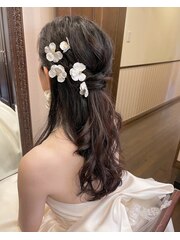 キュートなポニーテールヘアアレンジ