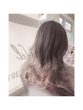 ヴィサージュエーデル(VISAGE edel) 外国人風ベージュ♪透け感