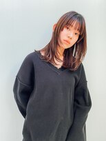 サーリー(SURLY) ウルフ小松菜奈ロングレイヤーイルミナカラーストレート髪質改善
