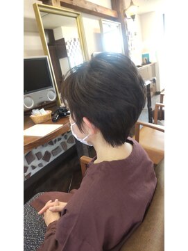 アート(art) 癖を活かしたショートスタイル