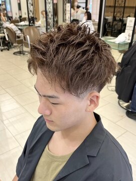 グランシュ 青葉台店(GranCieux) メンズ センターパート ツーブロック 青葉台