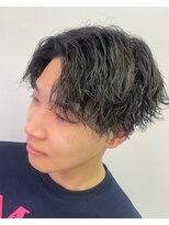 トニーワン&nbsp;前下がりセンターパート【縦落ちスパイラル】【波巻き】