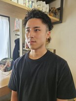 イット(it.) it. YUI ピンパーマ 短髪スタイル