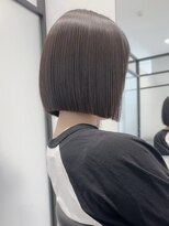 ヴィヴィー 福岡天神店(VIVIE)&nbsp;ぱつっとラインが人気の切りっぱなしボブ