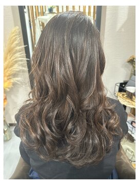 ビューティーガレージ カワゴエ(Beauty Garage Kawagoe) 大人ハイライト上品カラー