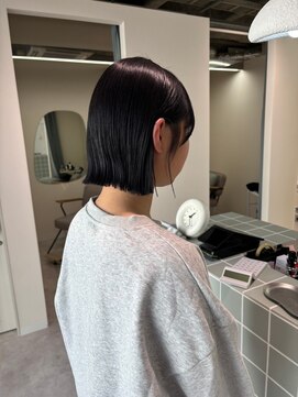 ネウィ 広島(newi) ワンレンボブ前下がりショート内巻きワンカール鎖骨ミディアム