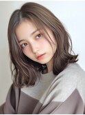 大人可愛いくびれミディ×くすみグレージュ