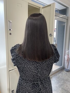 フィット ヒュー 千葉(fit hue) 黒髪/オリーブグレー/ココアベージュ/小顔/クラゲヘアー【千葉