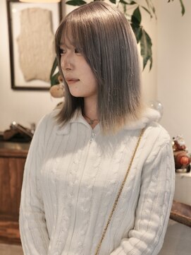 ウィム(wim) 『ホワイトシルバー』透明感カラー/ブリーチカラー