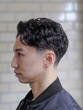 ダウズバーバーショップ 渋谷(dau's barber shop) センターパート