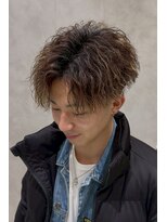 ノイ(NOI)&nbsp;シャドウパーマ波巻きツイスパフェザーパーマ眉毛カット札幌大通