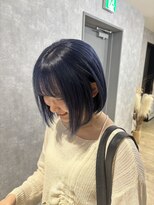 ルル(Lulu) 切りっぱなしボブラベンダーブルー