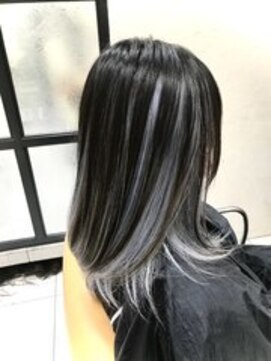 美粧 ほそや お花茶屋本店 インナーカラー/シルバー/グレー