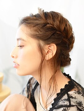 アース 大宮駅前店(HAIR&MAKE EARTH) ラグジュアリー編み込みアレンジ【EARTH大宮駅前店】