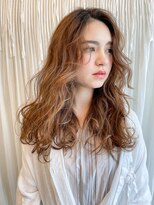 マグノリア オモテサンドウ(MAGNOLiA Omotesando)&nbsp;ぬけ感ウェーブのMIXスパイラルパーマ