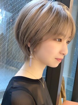 ラフ 新宿(Laff) 新宿 大人可愛い 20代30代40代 丸みショート 小顔ショートボブ