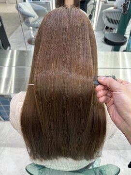 ロンドルーチェ 心斎橋(Lond luce) ダークアッシュ/ミディアムレイヤーカット［髪質改善/縮毛矯正］