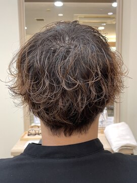 アルターリール(aL ter Rire) ハイライト/マッシュパーマ/ウルフ/アッシュブラック/中村郁未