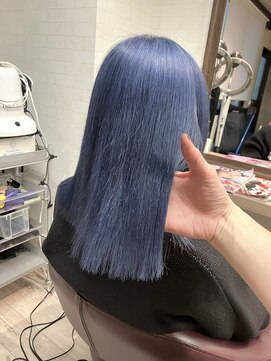 コワファーストナガサキシャンプーボーイ(COIFF1RST NAGASAKI SHAMPOO BOY) 長崎 ムラ修正 ブルーグレー