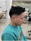 メンズカットスキンフェードスパイキーショート