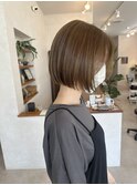 コンパクトボブ × ベージュ