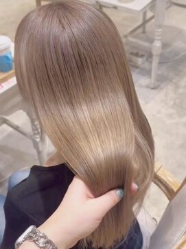 ヘアー ワークス ボナ 前橋店(HAIR WORKS bona.) 外国人風◎ミルクティーグレージュ×艶髪ストレート