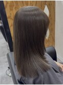 白髪ぼかしカラー/ダークブラウン/艶髪ストレート