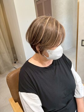 スラッシュアイボリー(SLASH ivory) 白髪ぼかし/脱白髪染め/白髪染めハイライト／髪質改善