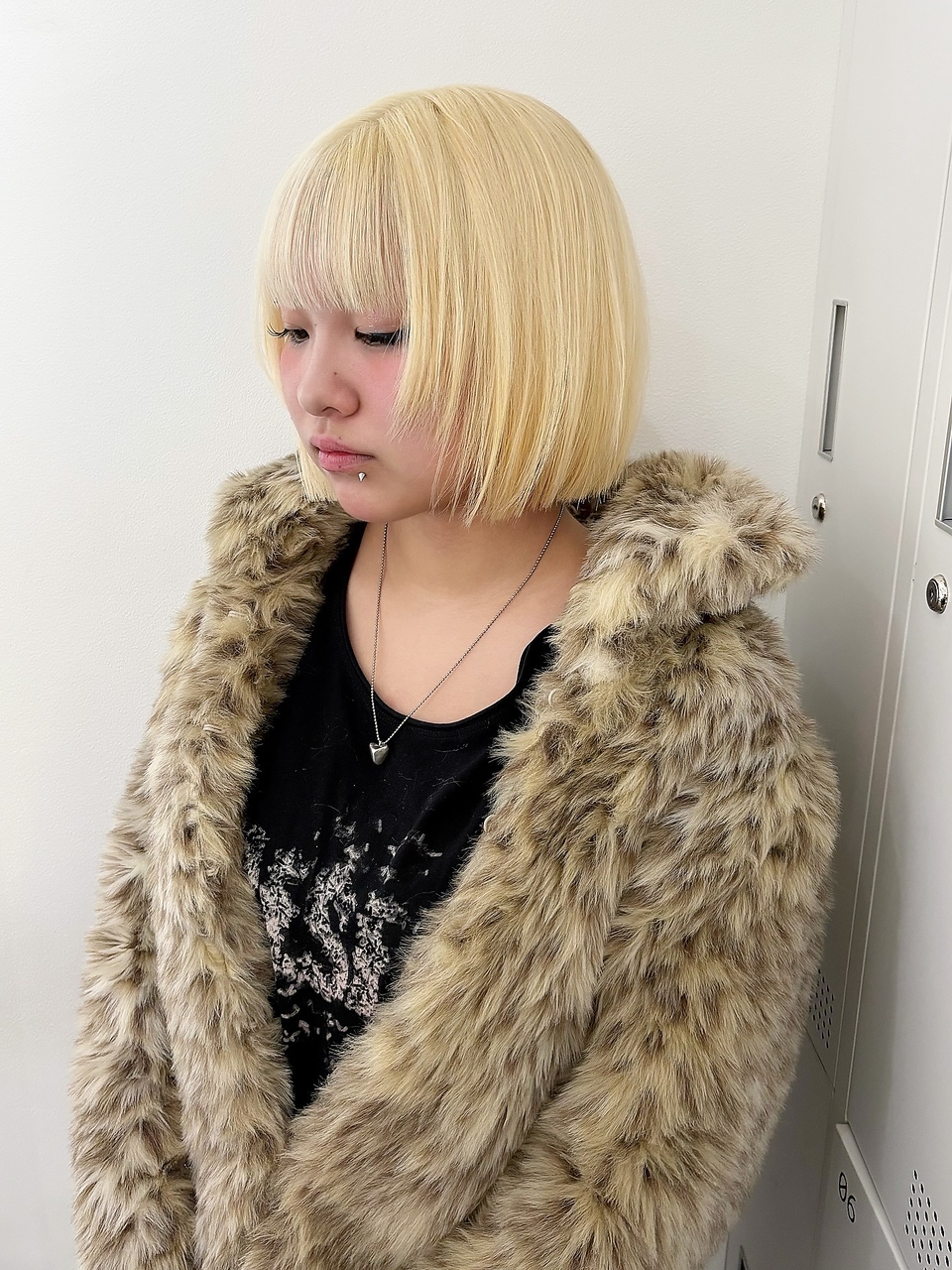 ユニック ウメダ(unique UMEDA) 抜きっぱなしブロンドカラー