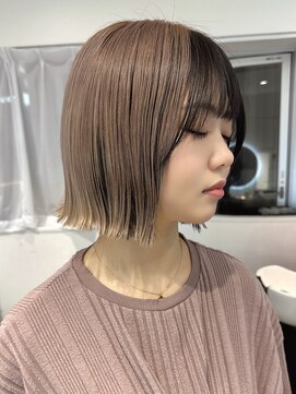 ホープ(hope) 切りっぱなしボブ 外ハネスタイル 梅田