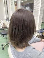 ゼロ(Zero)&nbsp;大人可愛い小顔グレージュミディアムボブ×20代30代40代