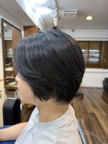ヘアーサロン ラフリジー(Loufreasy)&nbsp;大人の丸みショート×艶感レイヤー