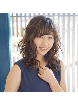 シャイロ(ShyRoh) 開放的なラフウェーブ