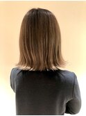 プラチナベージュ