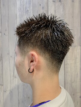 リアクト 池袋(Re:act) バーバー風フェード刈り上げスタイル♪【Re:act池袋/池袋西口】