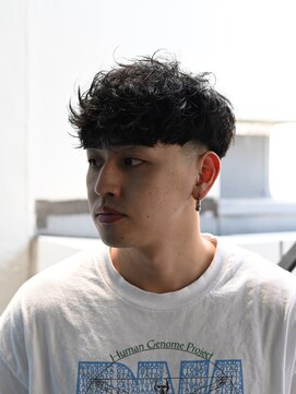 スレイ 西宮(SLAY) 波巻きハイライトアップバングツーブロックマッシュ