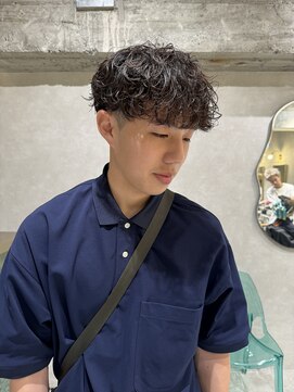 ゼスト リル 新宿(ZEST lill) 塩澤太一 シャドウパーマ 無造作パーマ マッシュパーマ 新宿