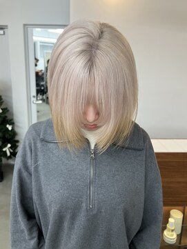 リヴ ウメダ(LIV umeda) ホワイトベージュ/ブリーチ/ダブルカラー【梅田】